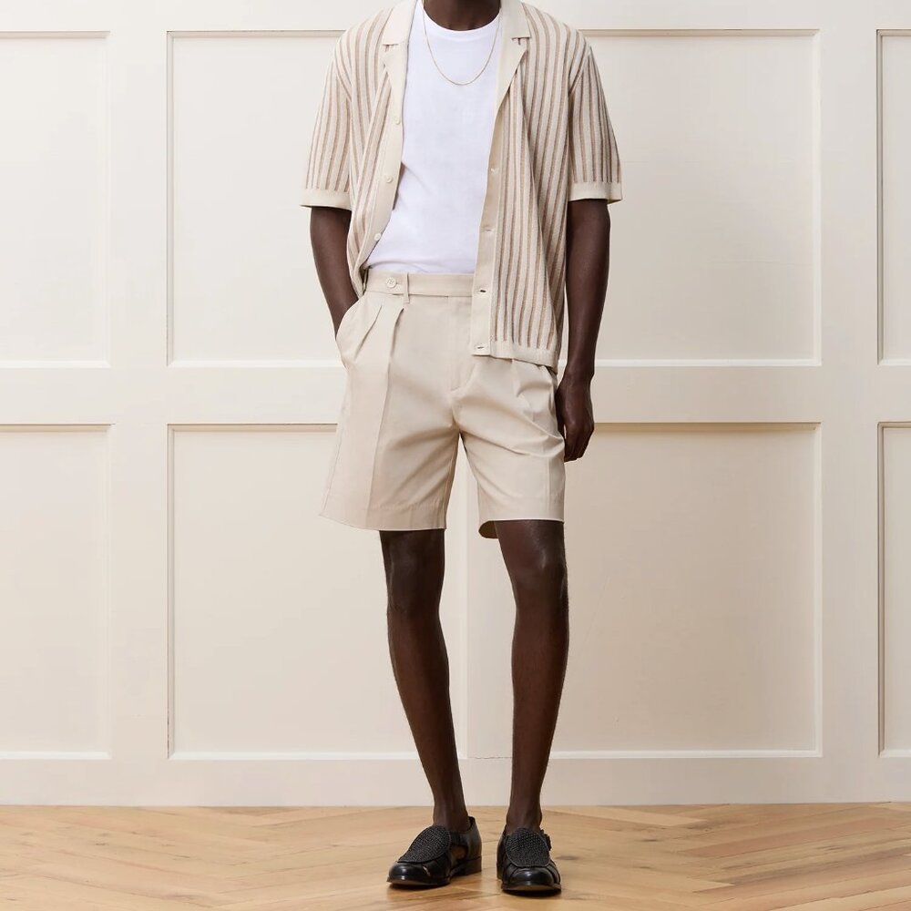 Todd Snyder 7" Pleated Tab Short 28" Waist in Stone White NWT